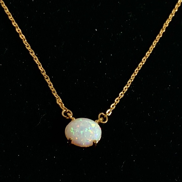 🎉Host Pick🎉 18k gold white fire opal necklace - Picture 7 of 9